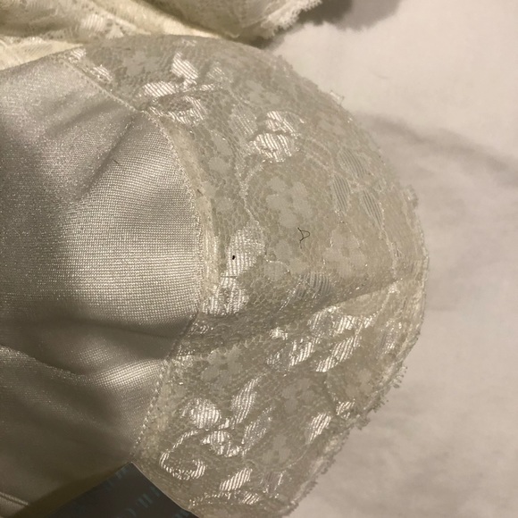 Bra - Picture 3 of 3